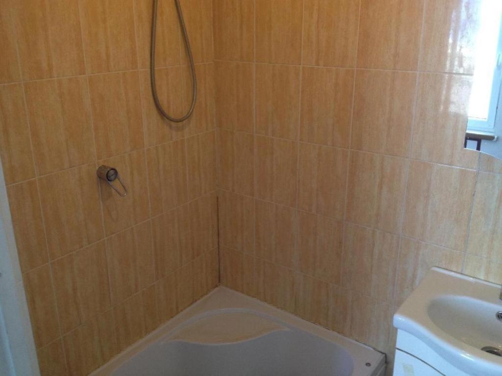 Pirtis Prie Neries Jonava Hotel Ngoại thất bức ảnh